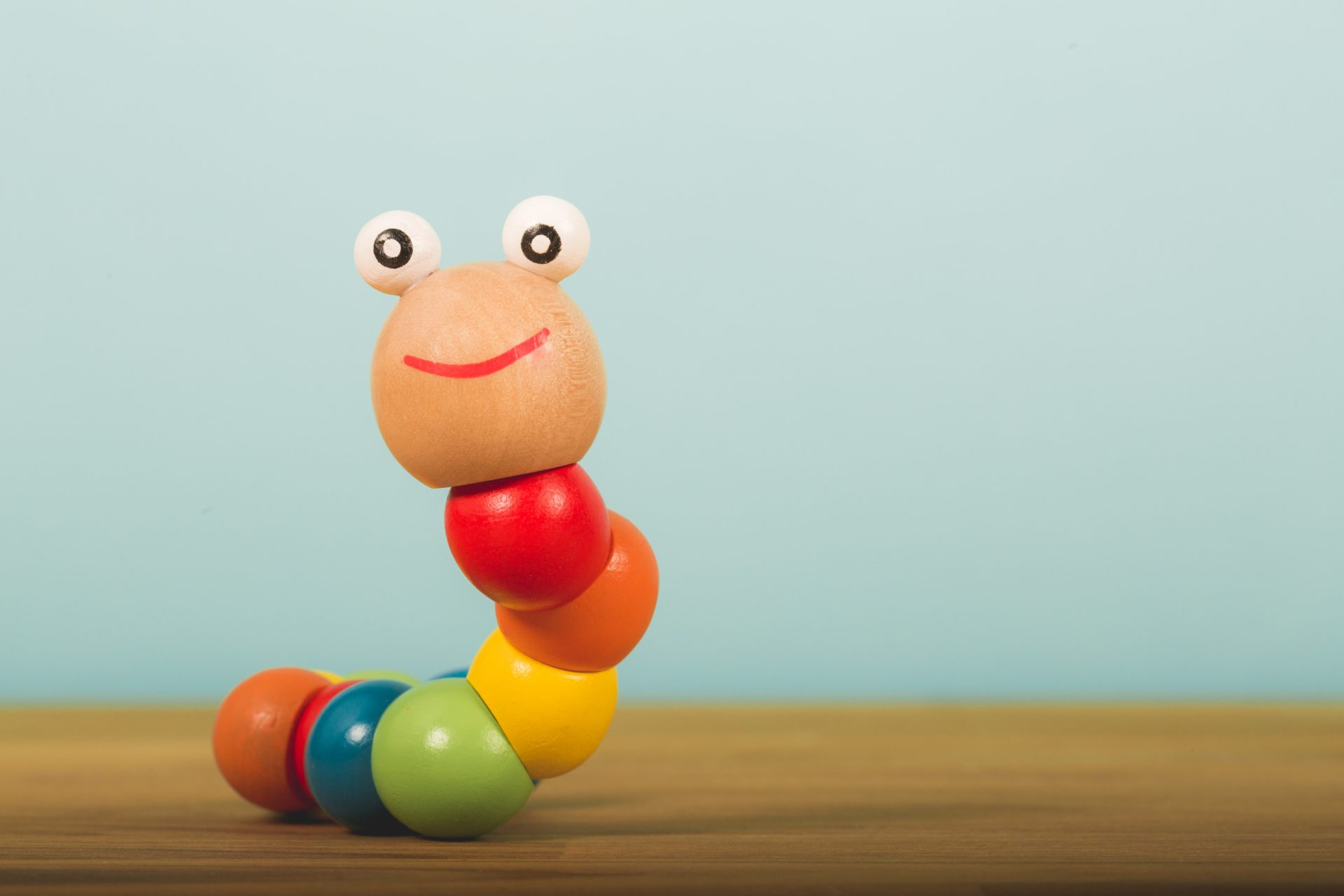 wooden-baby-toy-worm_4460x4460